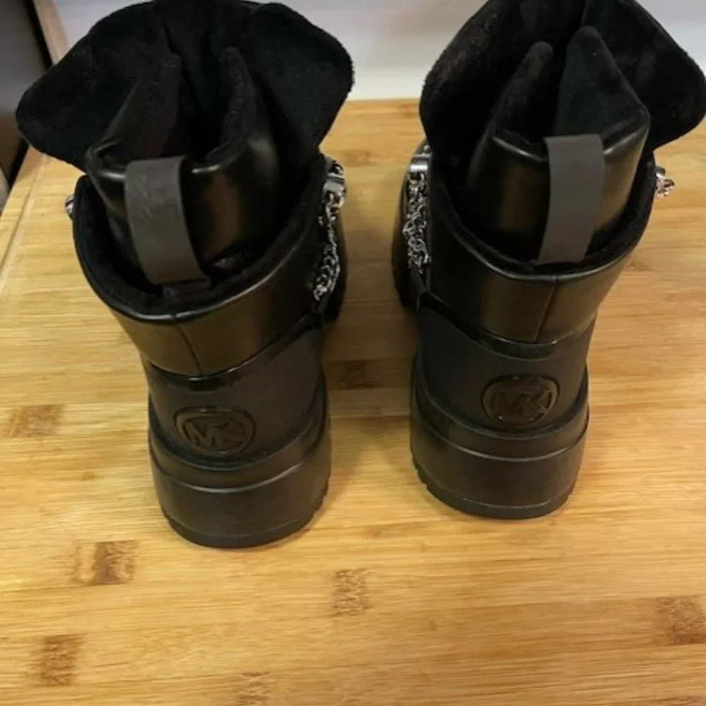 NWOT - Michael Kors Cassia leather Boot -  SIZE 6 - Picture 12 of 16